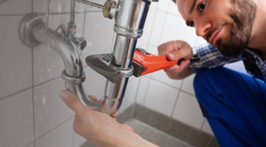 Professional same day plumber services in Cromwell, IN